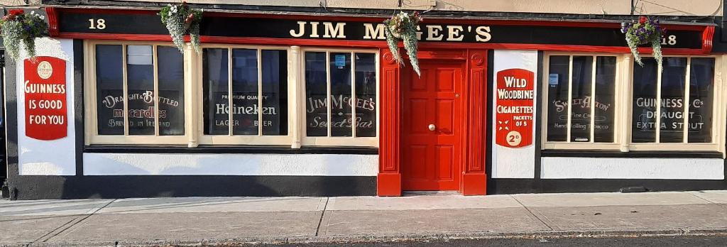 Jim McGee's Traditional Bar and Guesthouse Accomodation