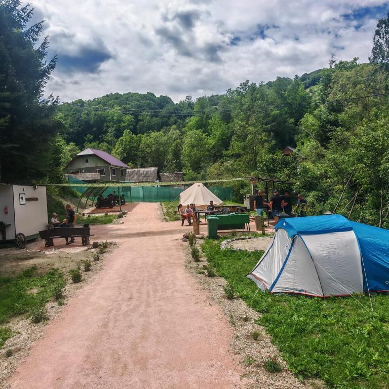 Motto Camping Sohodol L.M.T GROUP