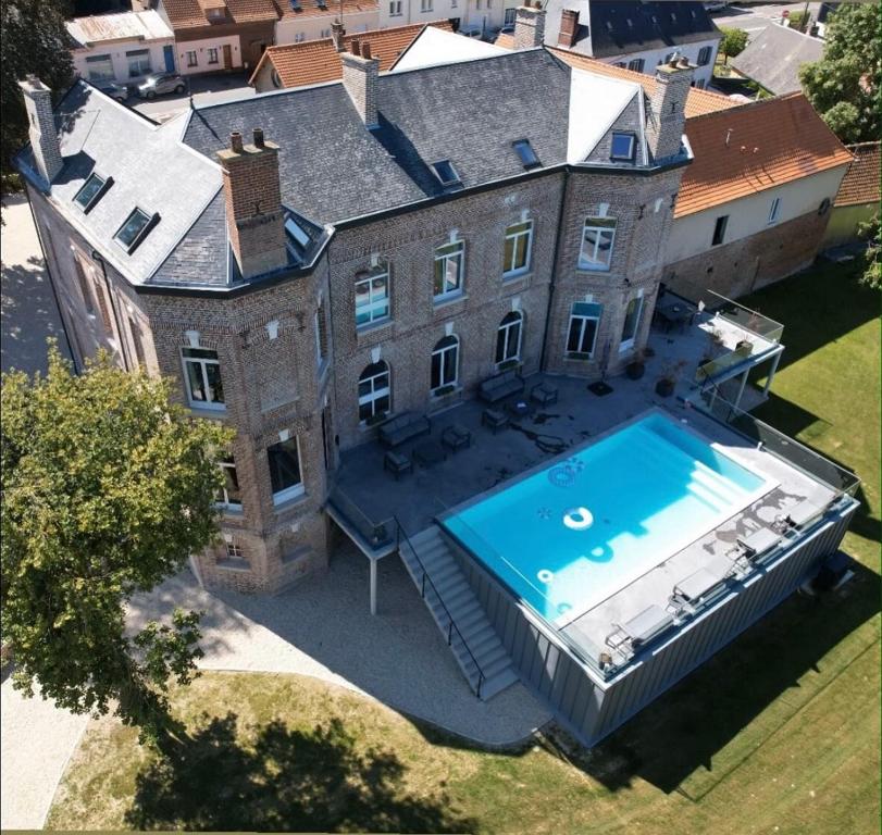 Aura castle