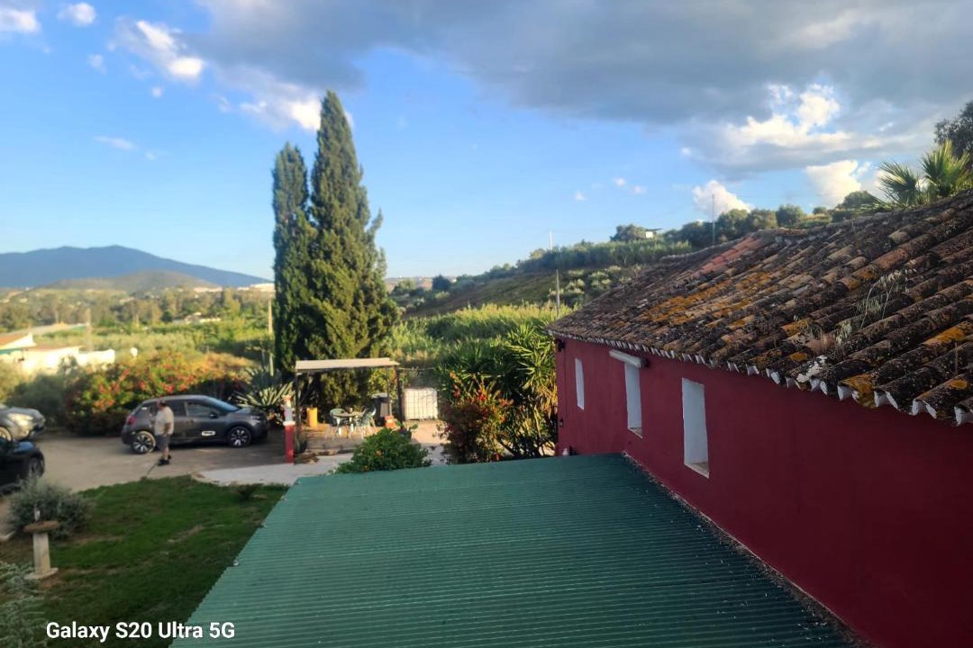 La Finca Roja 2