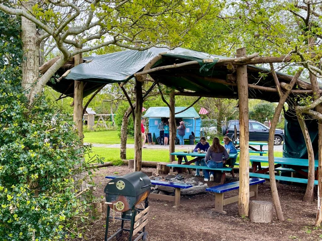 Hungry Hill Lodge and Campsite