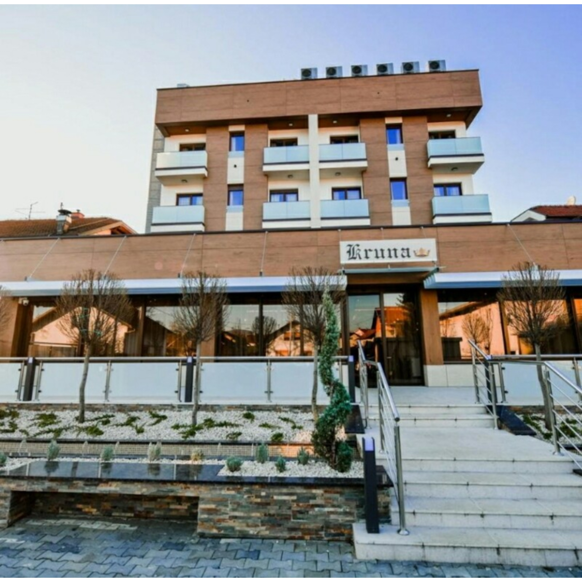 Zlatna Kruna - Hotel & Restaurant